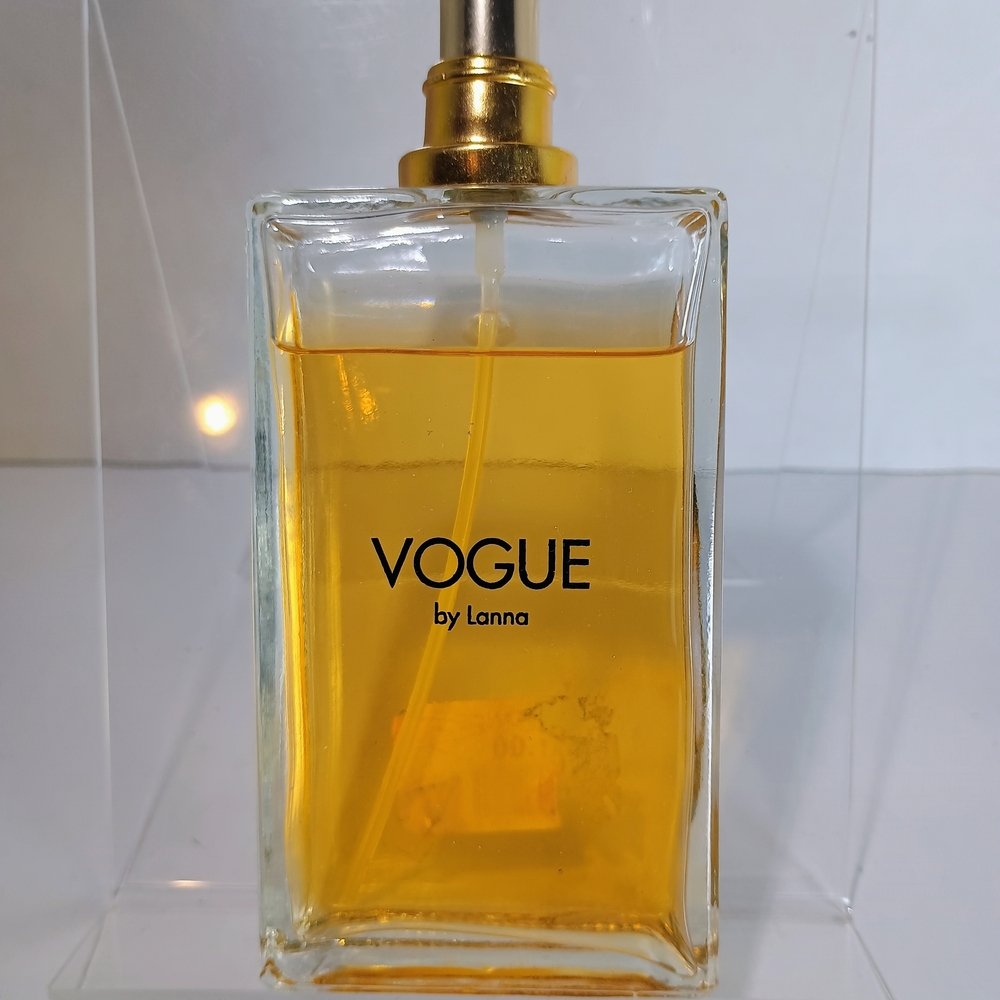VOGUE by Lanna